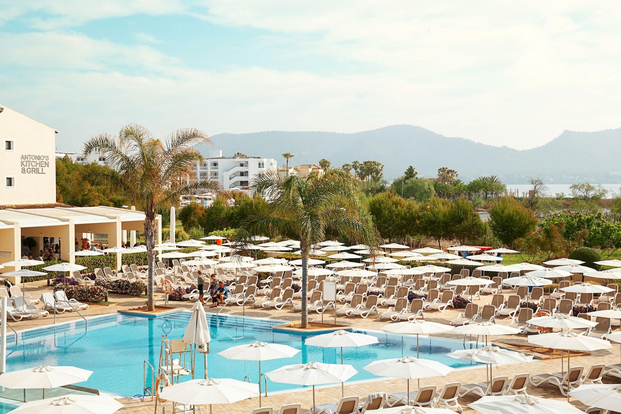 Hotel Hipotels Cala Bona 4*