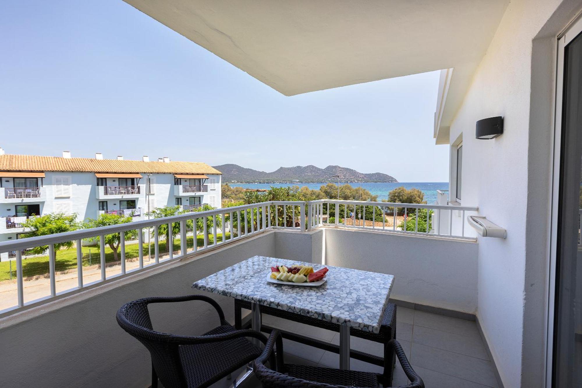 Hotel Hipotels Cala Bona 4*